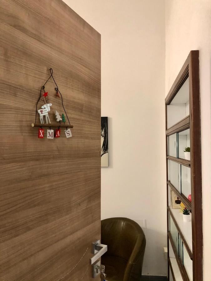 Le Ginestre In Centro Bed & Breakfast Salerno Dış mekan fotoğraf