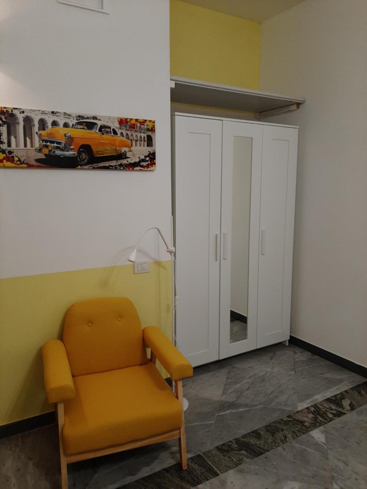 Le Ginestre In Centro Bed & Breakfast Salerno Oda fotoğraf